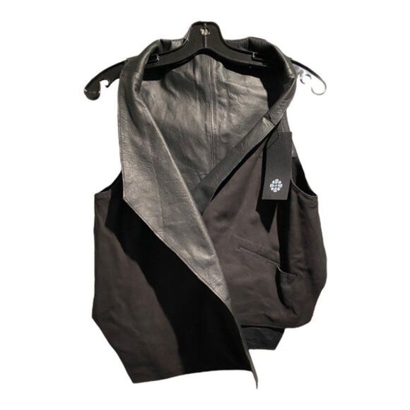 Papucei Women’s Leather Vest Black Asymmetrical OS - Picture 2 of 13